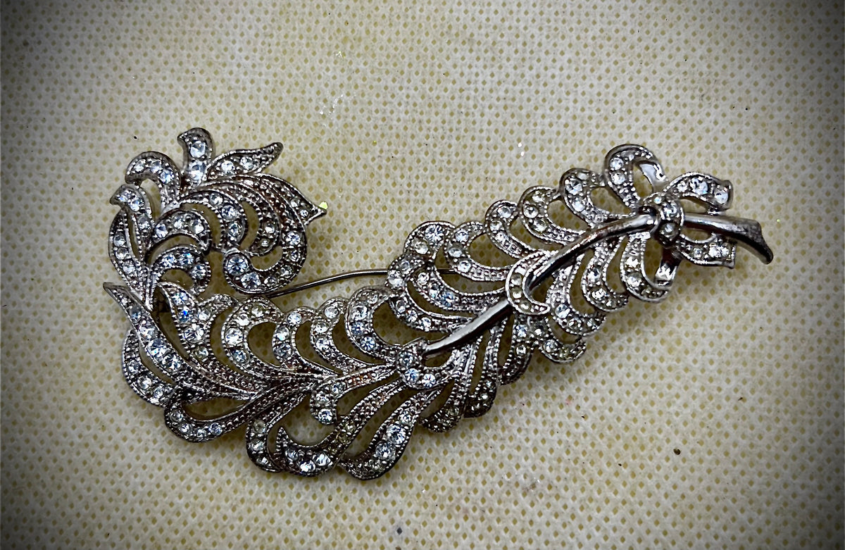 Silver Rhinestone Brooche