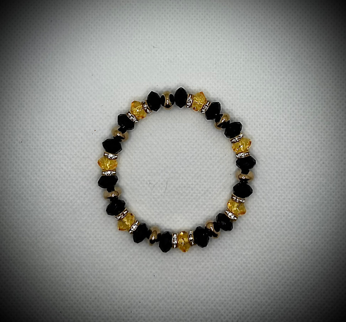 Black & Gold Beaded Stretch Bracelet!